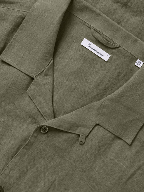 KnowledgeCotton Apparel - Box fit short sleeved linen shirt GOTS/Vegan - Burnt Olive